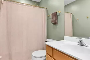386 Jamestown Ct, Aurora, IL 60502 - Photo 18
