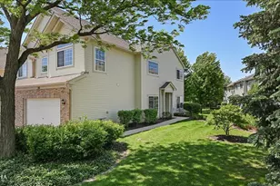 386 Jamestown Ct, Aurora, IL 60502 - Photo 2