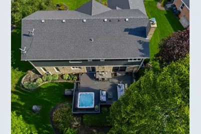 250 Covington Drive, Barrington, IL 60010 - Photo 2