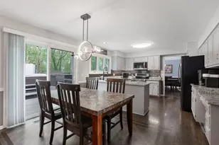 250 Covington Dr, Barrington, IL 60010 - Photo 8