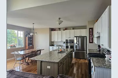 6508 Waterford Drive, McHenry, IL 60050 - Photo 4