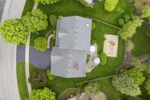 1260 Cromwell Ln, Naperville, IL 60564 - Photo 36
