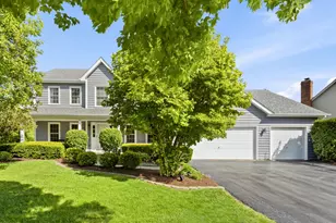 1260 Cromwell Ln, Naperville, IL 60564 - Photo 1
