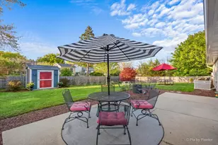 666 Surryse Rd, Lake Zurich, IL 60047 - Photo 36