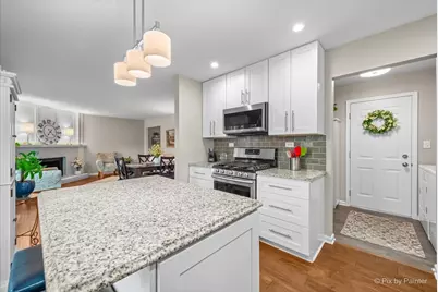 666 Surryse Road, Lake Zurich, IL 60047 - Photo 14