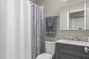 666 Surryse Rd, Lake Zurich, IL 60047 - Photo 18