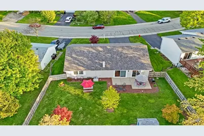 666 Surryse Road, Lake Zurich, IL 60047 - Photo 32
