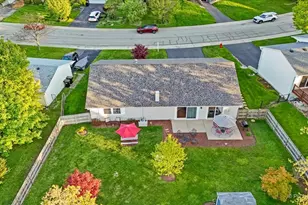666 Surryse Rd, Lake Zurich, IL 60047 - Photo 32
