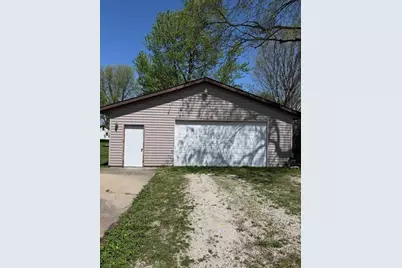 204 E Ash Street, Chatsworth, IL 60921 - Photo 2