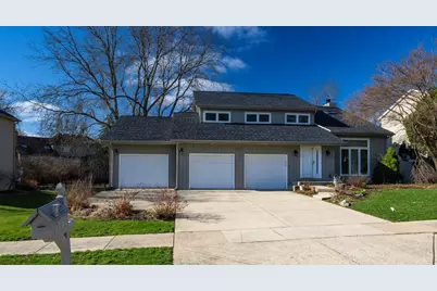 833 Huntleigh Drive, Naperville, IL 60540 - Photo 1