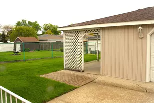 10013 S Menard Ave, Oak Lawn, IL 60453 - Photo 22