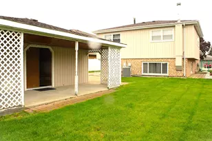 10013 S Menard Ave, Oak Lawn, IL 60453 - Photo 24