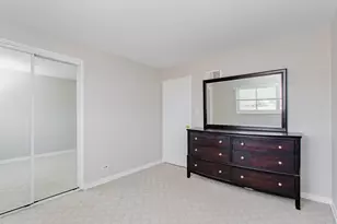 4852 Carol St, Skokie, IL 60077 - Photo 20