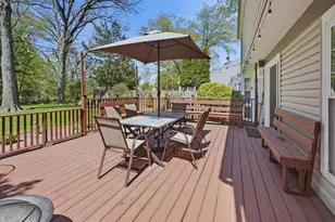 1320 Yellowstone Pkwy, Algonquin, IL 60102 - Photo 24