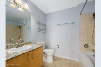 700 W Van Buren Street #1401, Chicago, IL 60607 - Photo 16