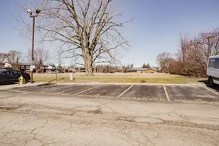 1101 S Hunt Club Dr, Mount Prospect, IL 60056 - Photo 34