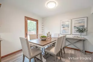 9509 Ballard Rd, Crystal Lake, IL 60014 - Photo 6