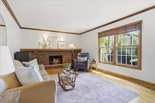 221 Wakefield Ln, Geneva, IL 60134 - Photo 12