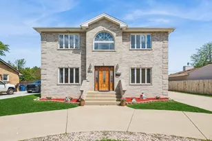 4405 N Redwood Dr, Norridge, IL 60706 - Photo 1