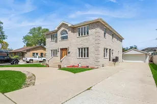 4405 N Redwood Dr, Norridge, IL 60706 - Photo 2