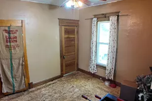 113 S Isabella St, Clifton, IL 61727 - Photo 8