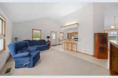 460 E Railroad Avenue, Leland, IL 60531 - Photo 6