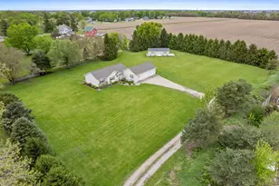 460 E Railroad Ave, Leland, IL 60531 - Photo 1