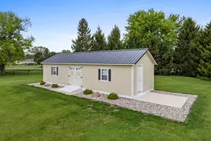 460 E Railroad Ave, Leland, IL 60531 - Photo 20