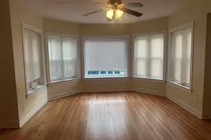 7813 S East End Ave, Chicago, IL 60649 - Photo 4