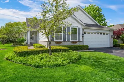 1624 Mansfield Drive, Aurora, IL 60502 - Photo 1