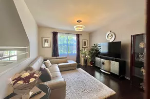 8537 Grove St, Morton Grove, IL 60053 - Photo 6