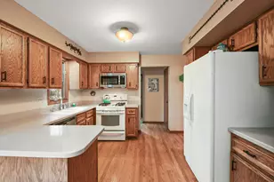 8255 W 138th St, Orland Park, IL 60462 - Photo 10