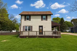 317 S Walnut St, Shannon, IL 61078 - Photo 4