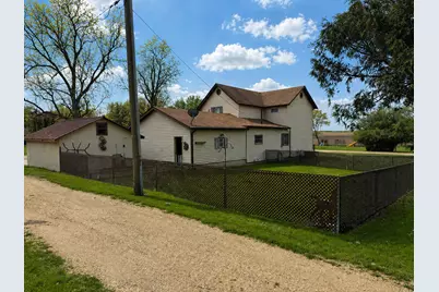 317 S Walnut Street, Shannon, IL 61078 - Photo 6