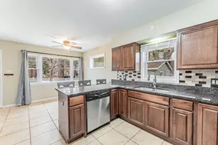 4856 Howard St, Skokie, IL 60077 - Photo 12