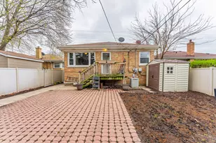4856 Howard St, Skokie, IL 60077 - Photo 26