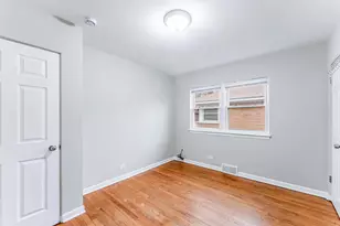 4856 Howard St, Skokie, IL 60077 - Photo 6