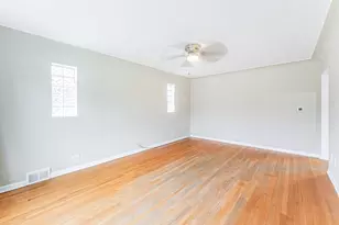 4856 Howard St, Skokie, IL 60077 - Photo 4