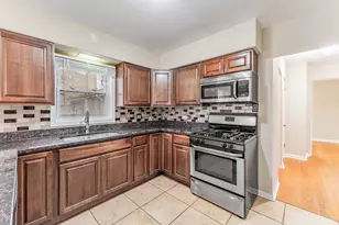 4856 Howard St, Skokie, IL 60077 - Photo 14