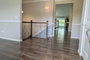 410 Mahogany Dr, Algonquin, IL 60102 - Photo 2