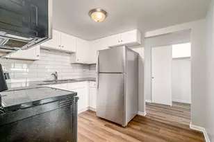 315 W Kimbell Ave, Elmhurst, IL 60126 - Photo 4