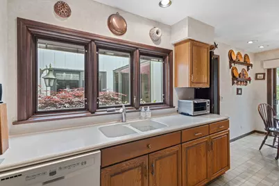 715 Tomlin Drive #A1, Burr Ridge, IL 60527 - Photo 12
