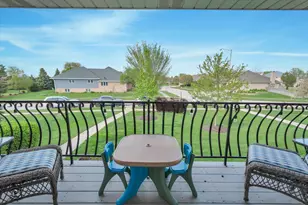 10501 Eagle Ridge Dr, Orland Park, IL 60467 - Photo 8