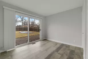 108 Walnut Dr, Streamwood, IL 60107 - Photo 14