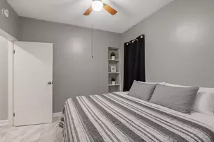 221 N Hickory St, Joliet, IL 60435 - Photo 6