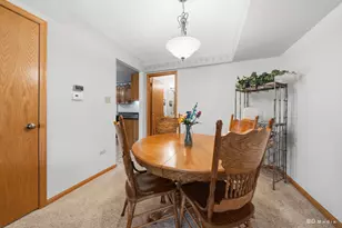 9845 Cambridge Ct, Mokena, IL 60448 - Photo 8