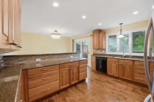 4065 Winston Dr, Hoffman Estates, IL 60192 - Photo 12