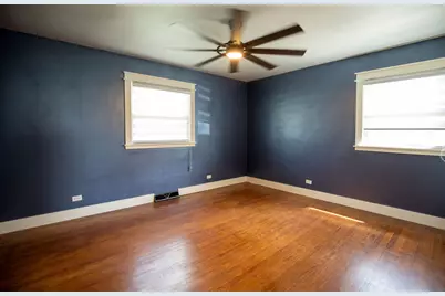 510 N Fairview Avenue, Mount Prospect, IL 60056 - Photo 10