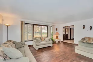 20535 Marathon Ct, Olympia Fields, IL 60461 - Photo 4