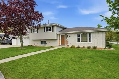 549 Willow Lane, Beecher, IL 60401 - Photo 1